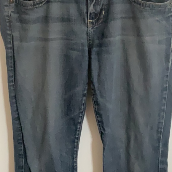 Guess Blue Straight Leg Jeans with Signature Pocket Design - Picture 8 of 11